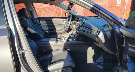 2018 Honda Accord Touring из США, поврежденный, VIN 1HGCV1F9XJA076588